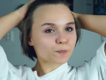 girl
        primrosecolemanf cam image #5511525