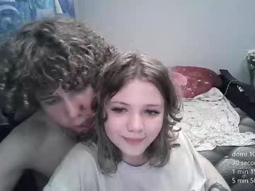 couple
        bestiefreaks cam image #1821420