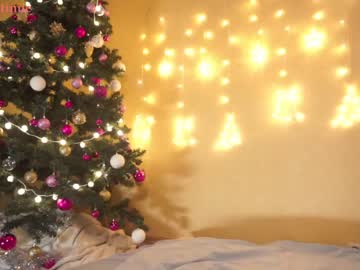 couple
        peachcreamcouple cam image #522669