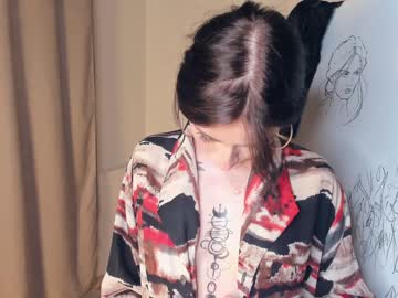 girl
        dance_kuduro cam image #2533099