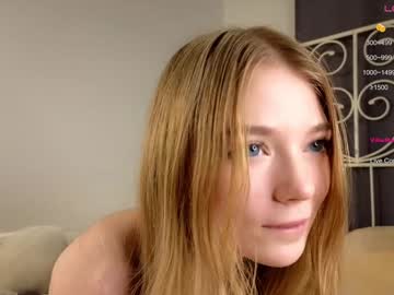 girl
        lovely_shyy cam image #5392881