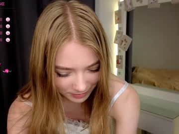 girl
        lovely_shyy cam image #5391261