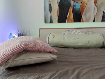girl
        mis_eva cam image #5818923