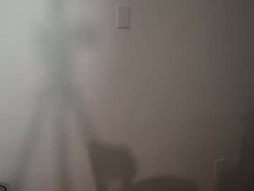 couple
        ari_lovexo cam image #5578329