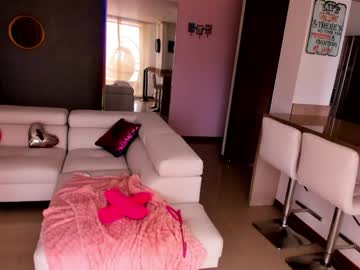 girl
        evagomez cam image #6410166