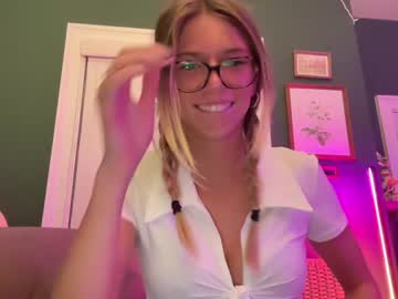 girl
        oliviahansleyy cam image #5207018