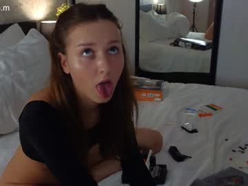 girl
        tadammary cam image #4397246
