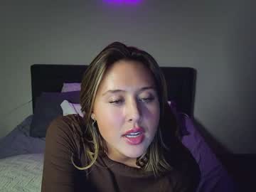 girl
        lunaaluvv cam image #6220166