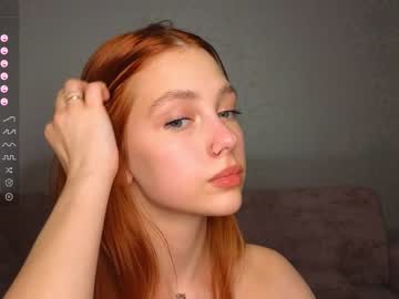 girl
        shirleywhitney cam image #2719607