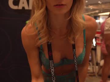 girl
        blondiekayy cam image #594102
