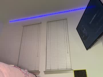 girl
        princess_cece cam image #4668028