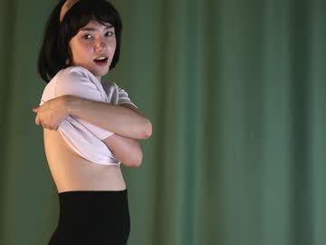 girl
        1thour cam image #4830512