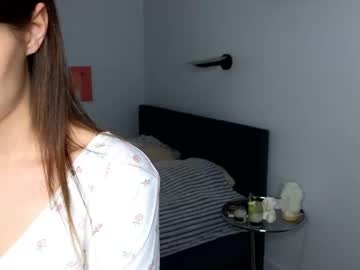 girl
        smoothnesss cam image #6983438
