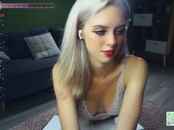 girl
        audreycarvin cam image #4523388
