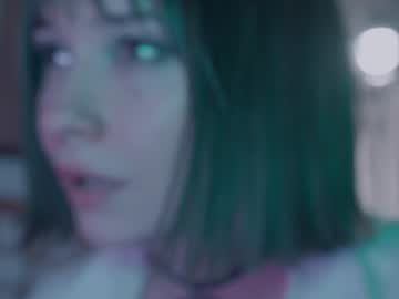 girl
        chaturbatable cam image #6409000