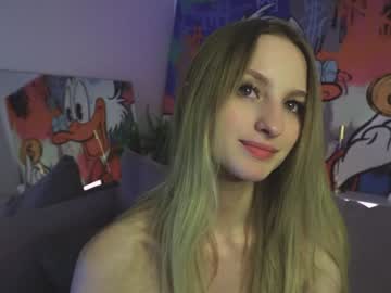 girl
        aurorablondi cam image #5490595
