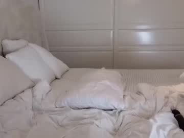 girl
        lilemilyy cam image #3730249