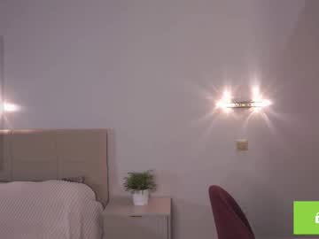 girl
        fannyedger cam image #6790987