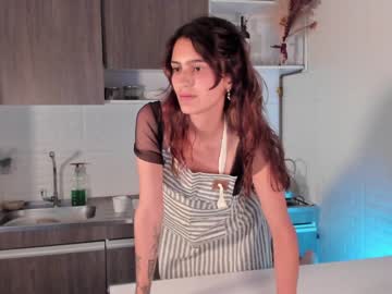 girl
        marmuse cam image #2074809