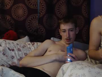 couple
        18str8igcock cam image #4834102
