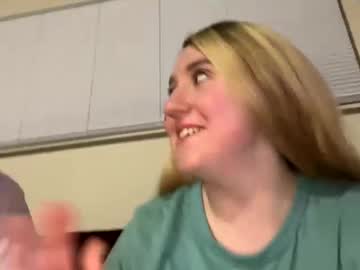 girl
        vanillapuddingpie cam image #5191420