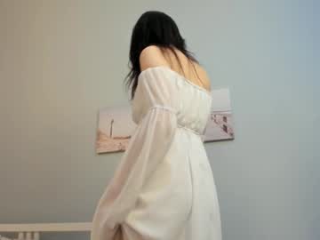 girl
        clinical_love cam image #4272234