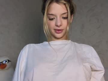 girl
        lesi_moonie cam image #4467025