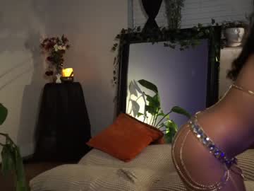 girl
        jadeperez_ cam image #26286