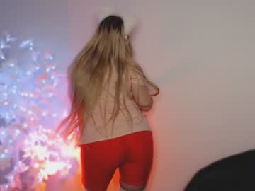 girl
        shy_blondiee cam image #874152