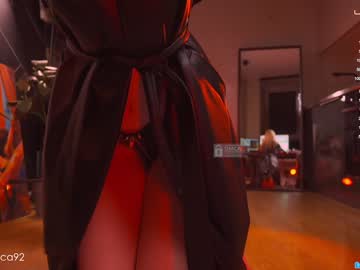 girl
        bronnica cam image #1950840