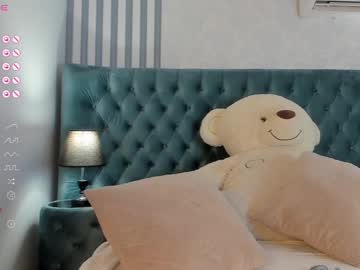 girl
        amandabev cam image #4492308
