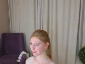 girl
        edytdevon cam image #4112327