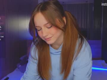 girl
        yes_ready cam image #4529897