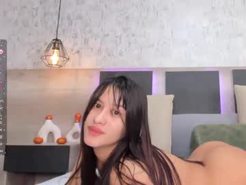 girl
        lili_foxy cam image #5606209