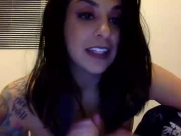 girl
        temptressravenrogue cam image #554357