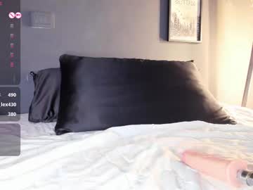 girl
        mackenzie_bree cam image #6282757