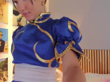 girl
        little_effy18 cam image #3531480
