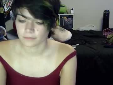 girl
        lillyfaeee cam image #1506758