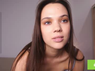girl
        fannyedger cam image #6818509