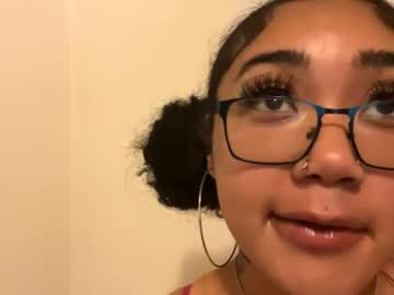 girl
        dayqueen1 cam image #3194395