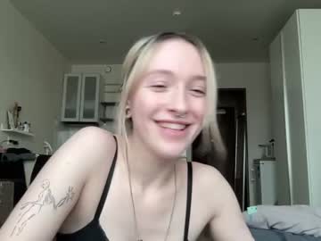 girl
        ccrystalluna cam image #2016782