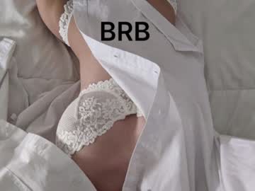 girl
        lauratanguy cam image #5548298