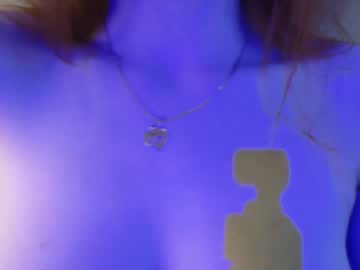 girl
        laura_ponter cam image #5380742