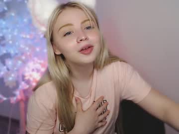 girl
        shy_blondiee cam image #873755