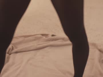 girl
        bunnydollstella cam image #5105071