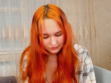 girl
        emilydyer cam image #1542614