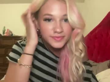 girl
        sweetmorgannn cam image #4351174