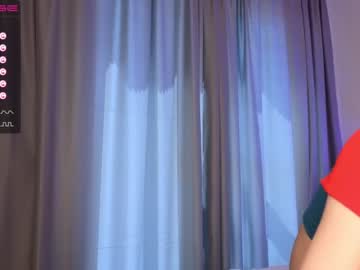 girl
        callme_star cam image #1883481