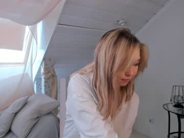 girl
        bettypatri cam image #2084171