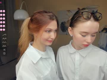 couple
        _hollydolly_ cam image #3031608